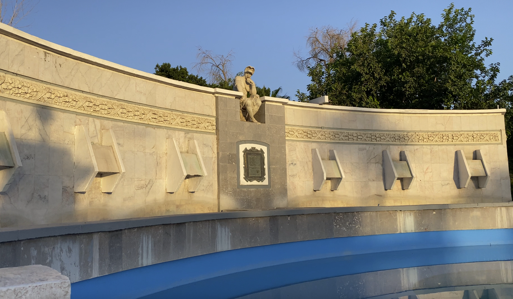 La fuente y la estatua del pensador de la Alameda Zaragoza de Torreón fueron construidas en la gestión de Nazario Ortiz Garza como alcalde, inaugurándose el 20 de agosto de 1926. (EL SIGLO DE TORREÓN)