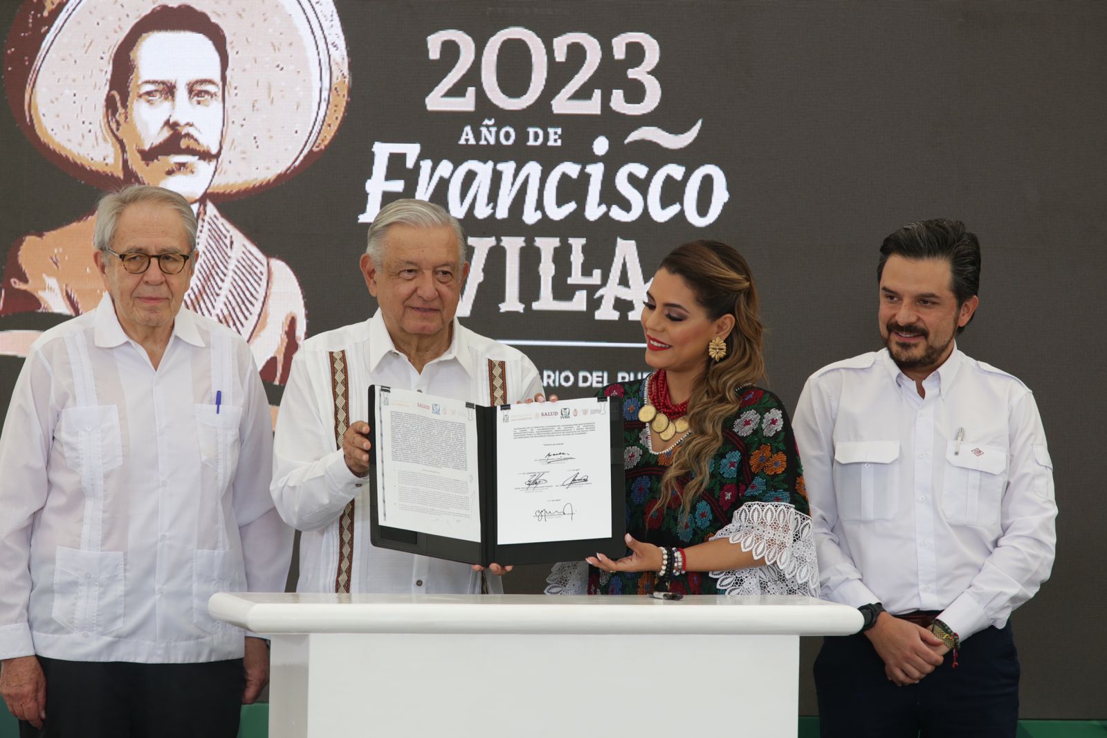 Gobernadora y Zoé Robledo firman convenio para consolidar el IMSS-Bienestar en Guerrero