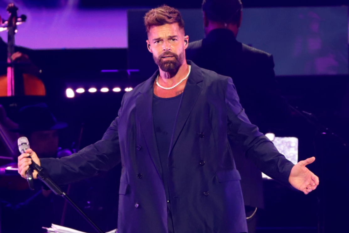 Ricky Martin sorprende con fotografía junto a cantante de regional mexicano