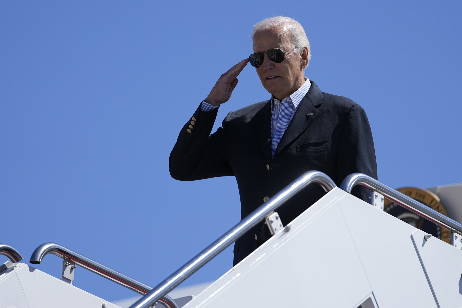 Joe Biden llega a Florida para evaluar los daños que ocasionó el huracán Idalia