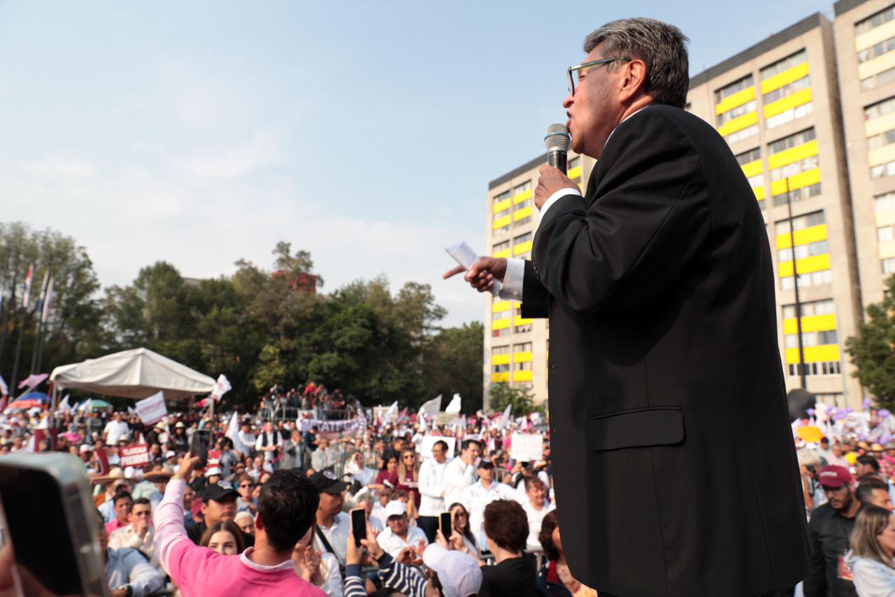 Monreal contenderá para ser candidato a la jefatura de la Ciudad de México