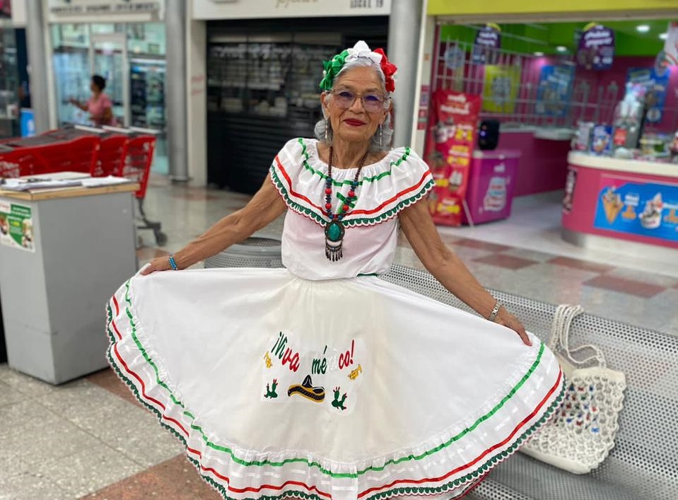 El Programa de Adultos y Menores Empacadores del Sistema DIF Torreón, celebrará durante el día con el concurso “Mejor traje típico mexicano”. (Foto: GUADALUPE MIRANDA / EL SIGLO DE TORREÓN)