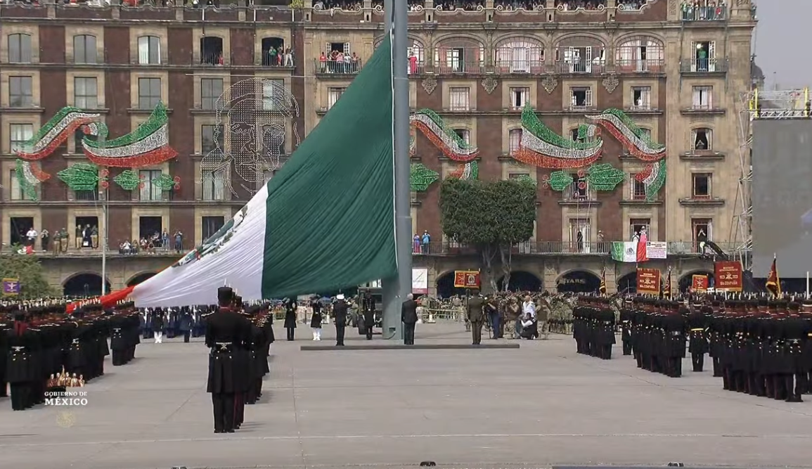 Los contingentes partieron del Zócalo hacia la calle 5 de mayo, avenida Hidalgo y Paseo de la Reforma, finalizando en el Campo Marte.