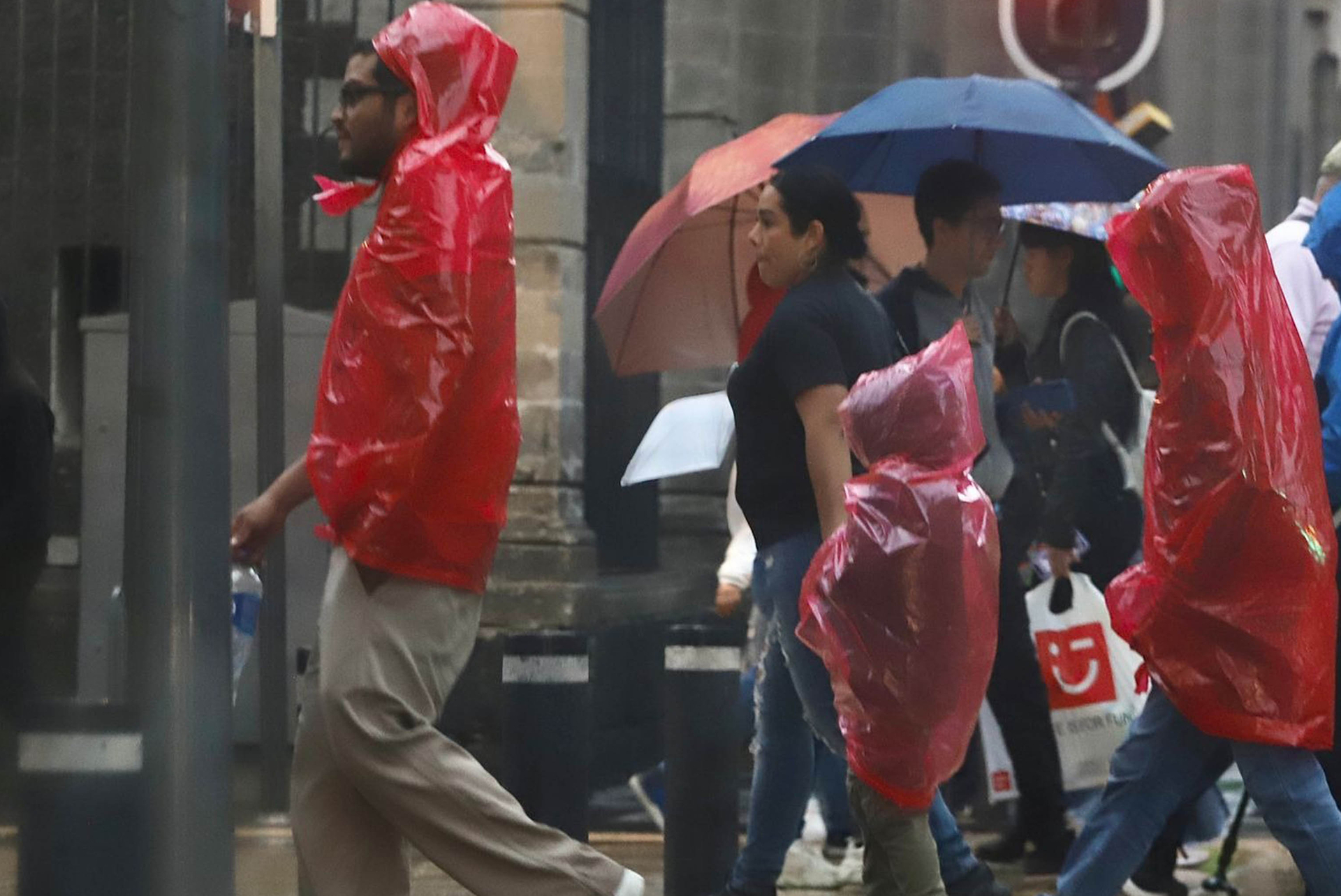 Para este jueves 21 de septiembre se pronostican lluvias puntuales fuertes en 5 estados: Nayarit, Colima, Jalisco, Oaxaca y Chiapas.