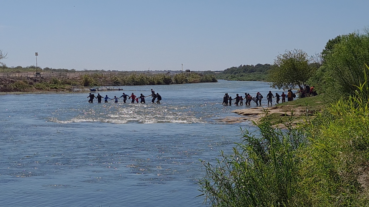 Durante dicho foro, las autoridades locales ubicadas a ambos lados del río Bravo, así como de los Estados de Texas y Coahuila, respectivamente; puntualizaron que el tema migratorio es de competencia de autoridades federal. (EL SIGLO DE TORREÓN)