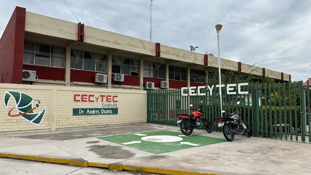 Denuncian a maestros del Cecytec Castaños por acoso a menor