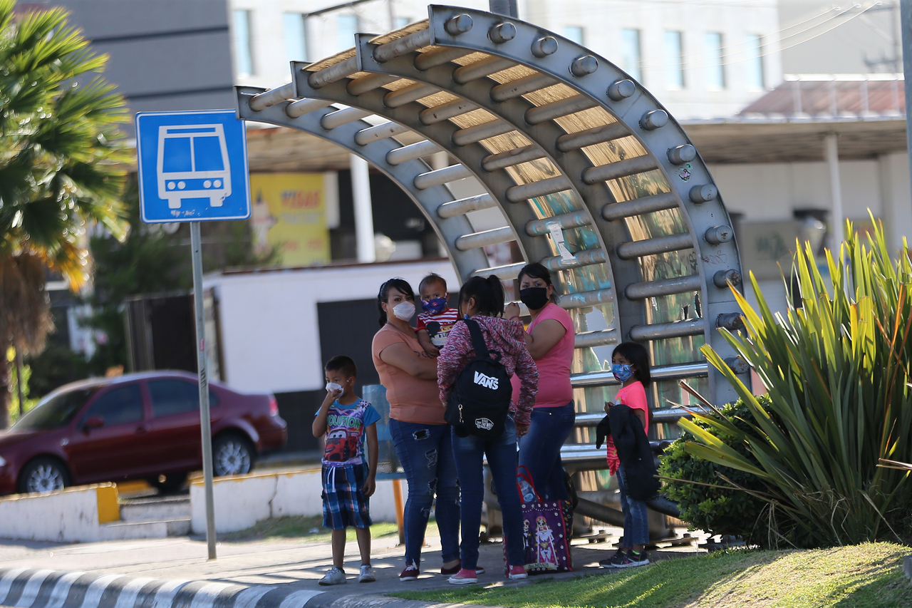 La coordinación de Servicios Educativos de la región consideró que desde casa debe existir un vínculo afectivo entre padres e hijos. (EL SIGLO DE TORREÓN)