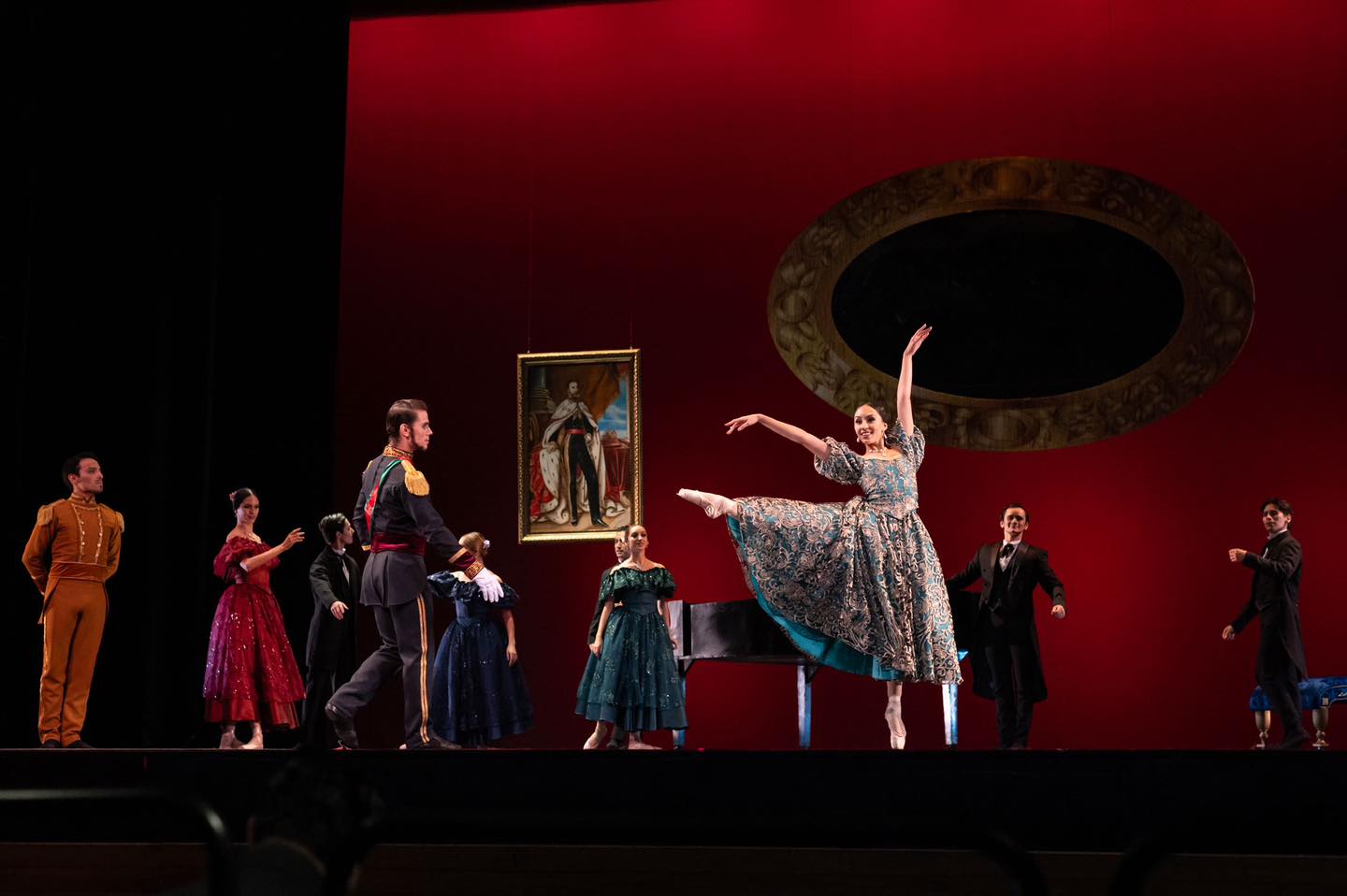 Maximiliano y Carlota, la magia de un ballet de época