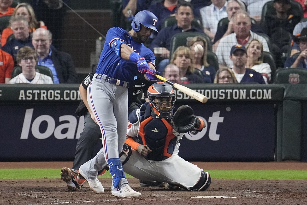 Leody Taveras pegó un jonrón solitario en el quinto inning, en la victoria de Rangers 2-0 sobre Astros.