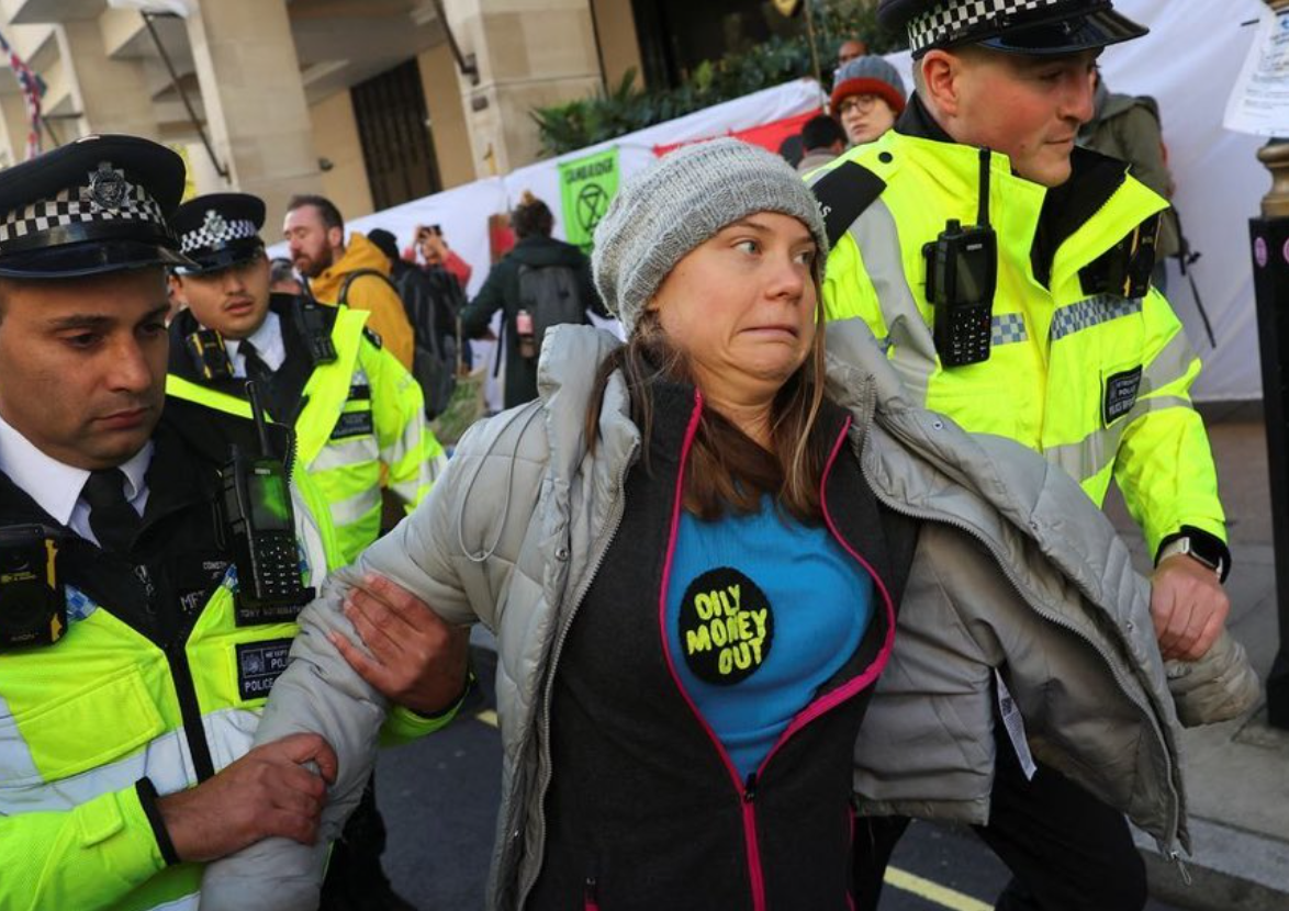 Detienen a Greta Thunberg en una protesta contra energéticos en Londres