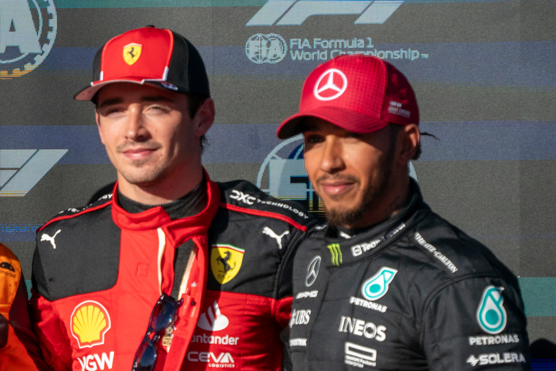 Descalifican a Hamilton y Leclerc; Checo Pérez sube a cuarta posición
