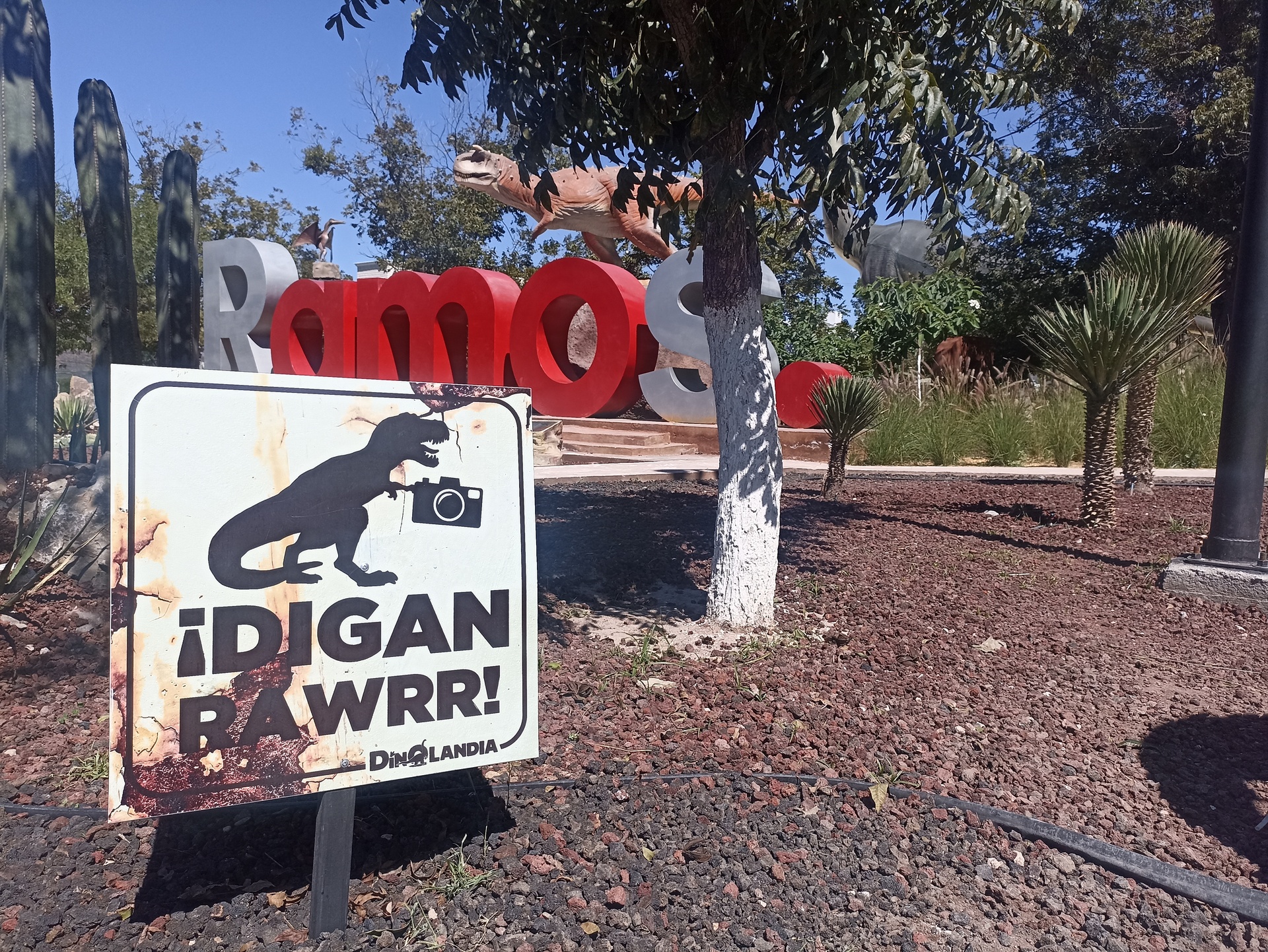 ¡Digan Rawr!; 'Dinolandia' te transporta a la prehistoria en Ramos Arizpe