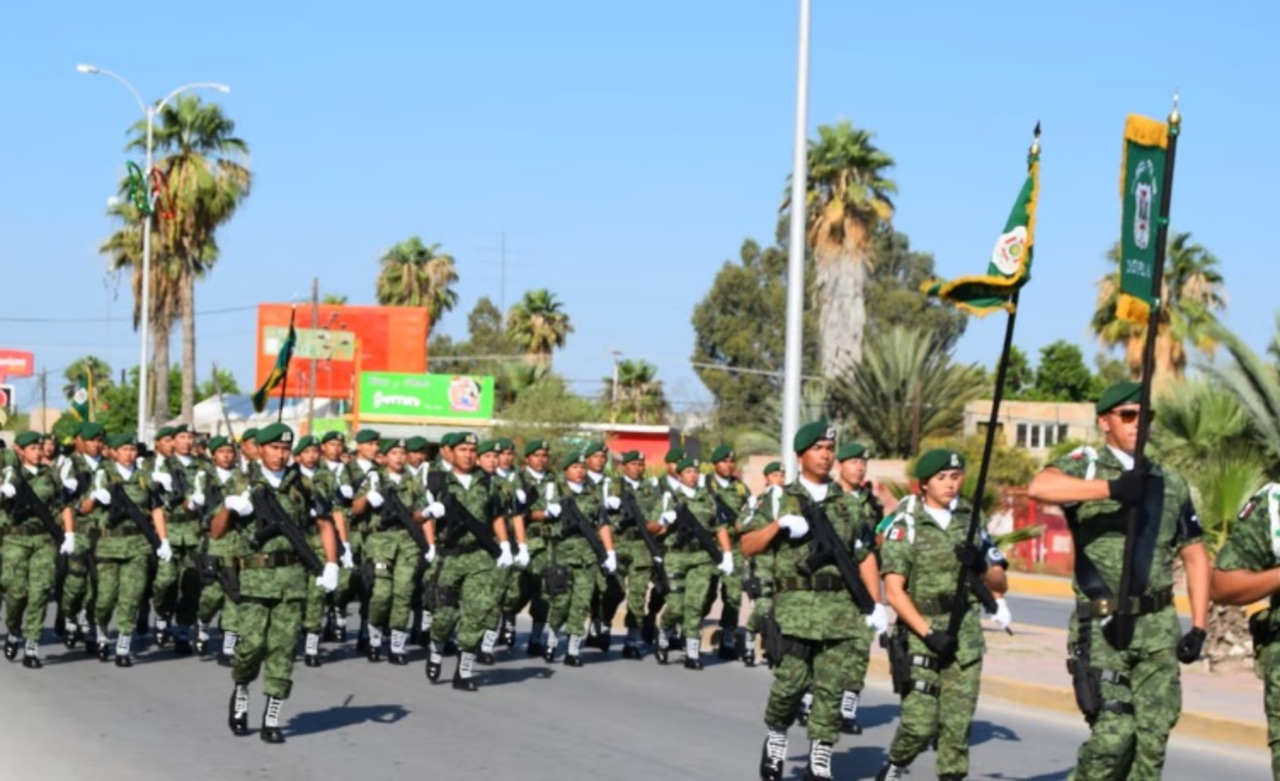 Con un desfile cívico militar se inician las actividades del festival 'Viva Madero 2023' en el municipio de San Pedro. (EL SIGLO DE TORREÓN)
