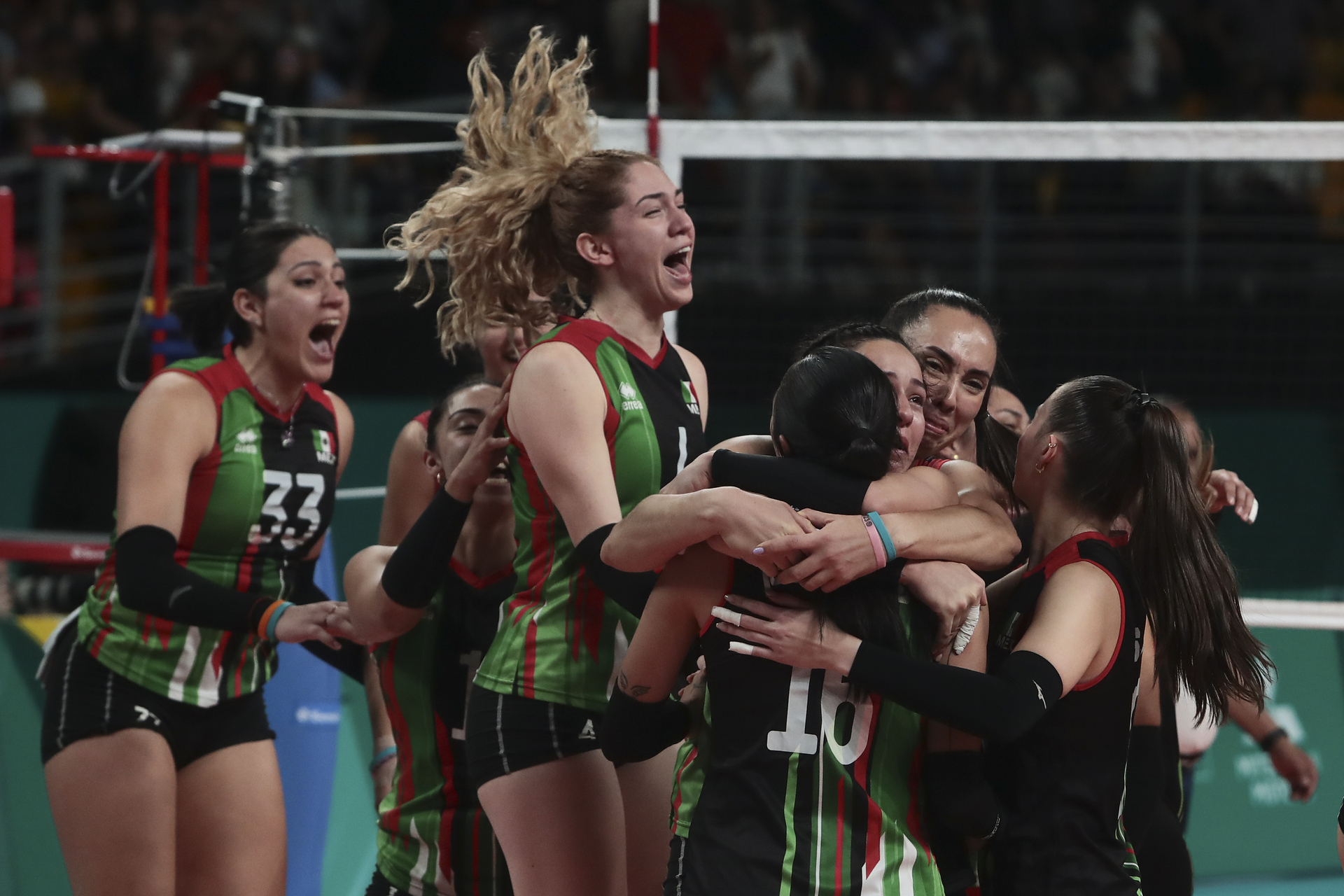 México consigue medalla de bronce por voleibol femenil en Santiago 2023