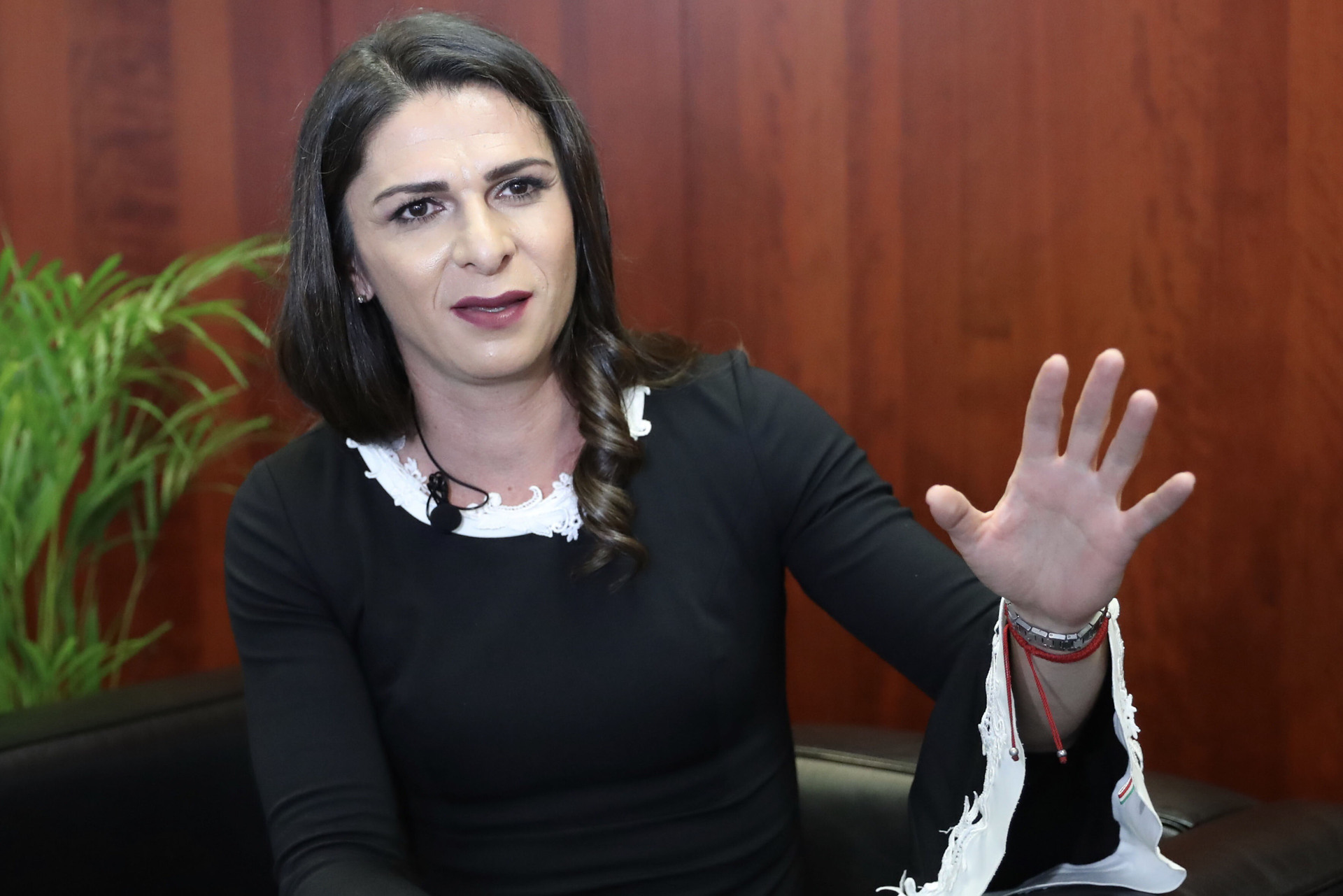 Ana Gabriela Guevara quitaría premio a medallistas para apoyar a damnificados en Acapulco 