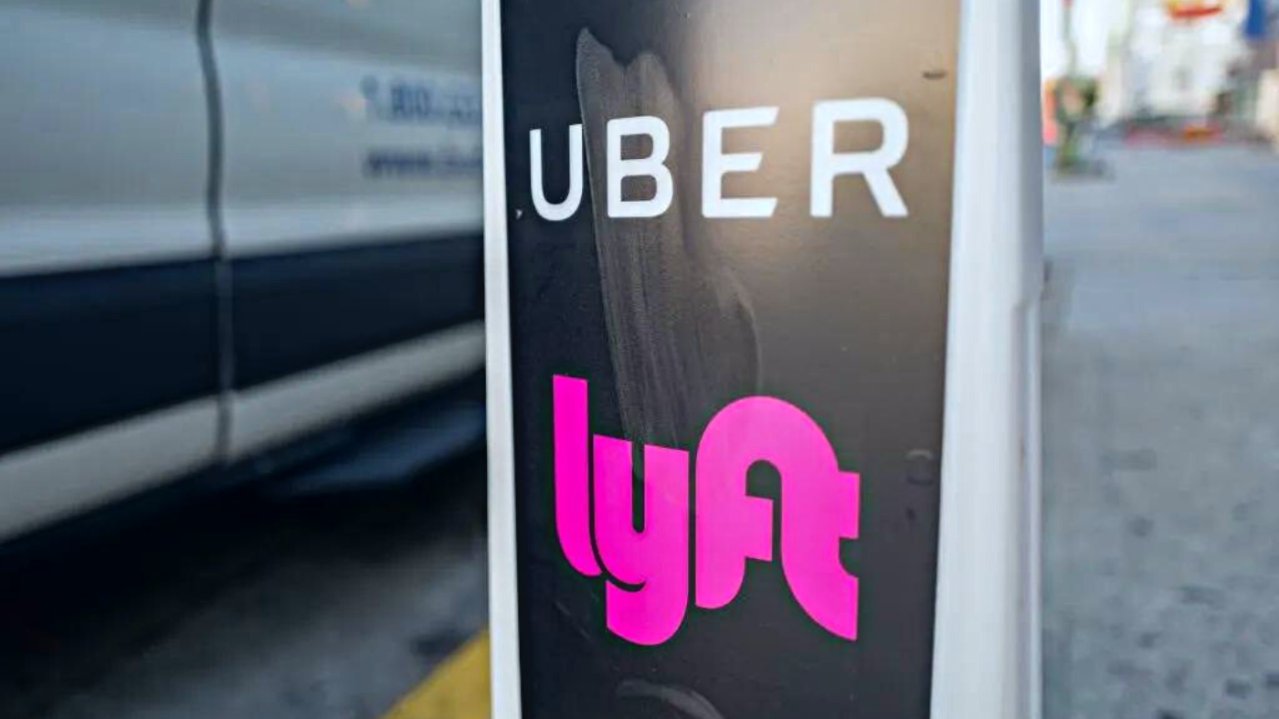 Uber y Lyft desembolsarán 328 millones de dólares en 'el mayor acuerdo por robo' de salarios en Nueva York