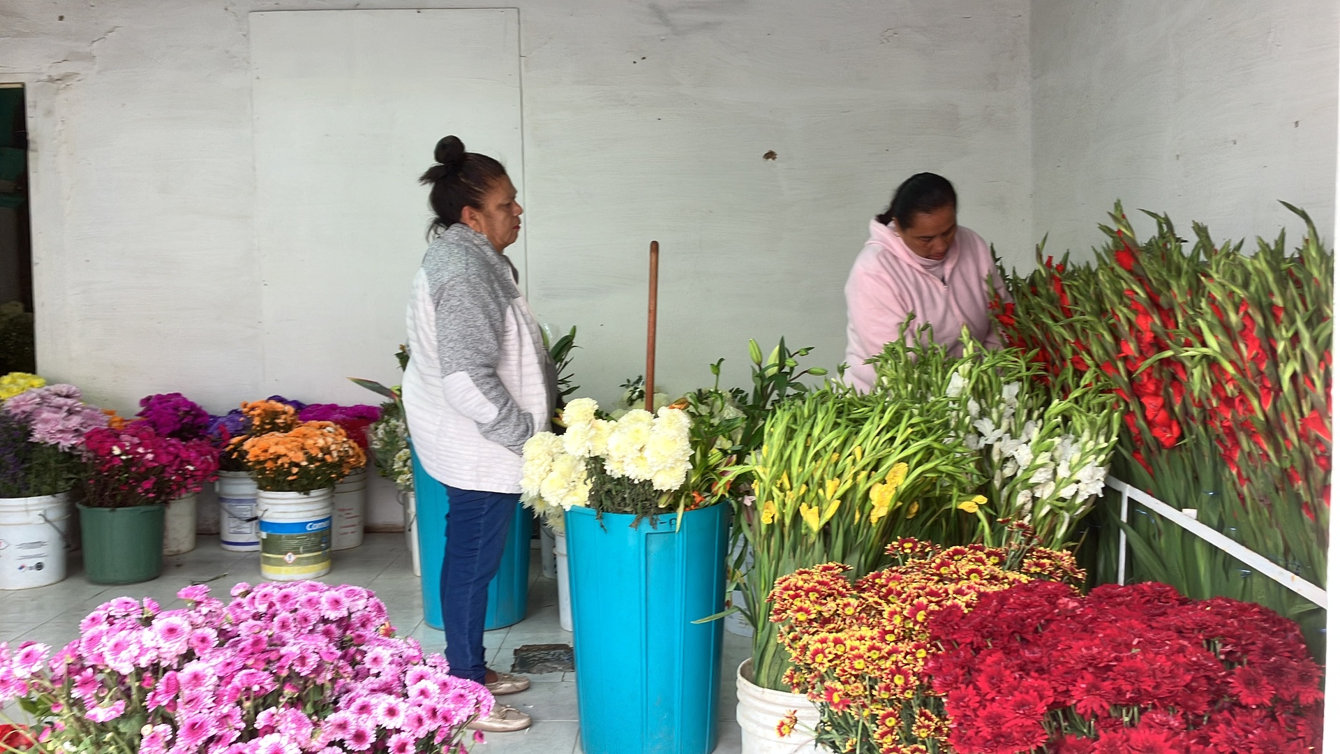Vendedores de flores en Matamoros registran buena venta