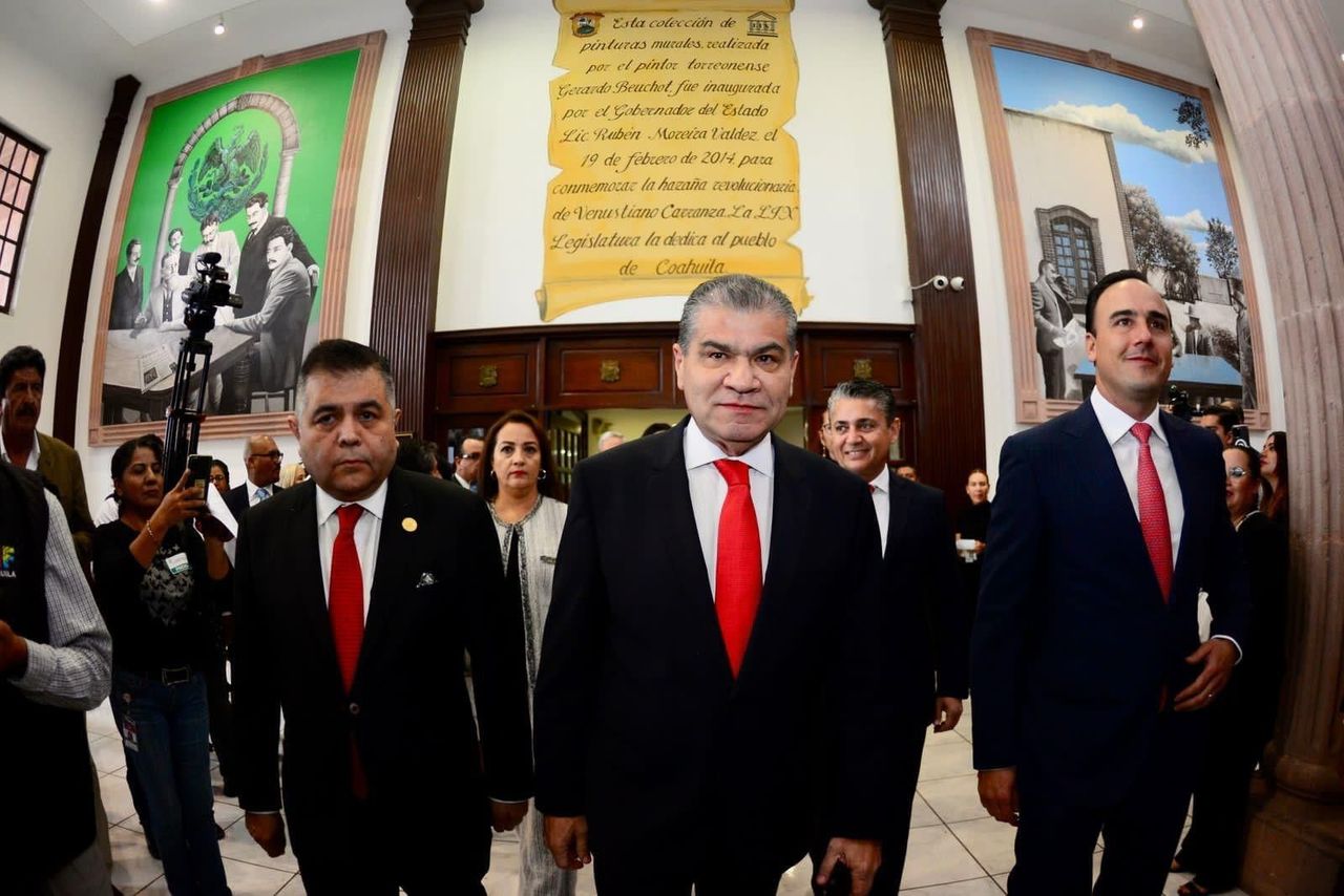 El gobernador electo, Manolo Jiménez Salinas, estuvo presente durante la sesión solemne realizada ayer jueves.