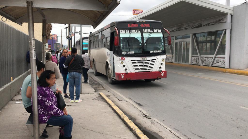 Desde 2019 no se ha ajustado la tarifa del transporte. (Foto: FERNANDO COMPEÁN / EL SIGLO DE TORREÓN)