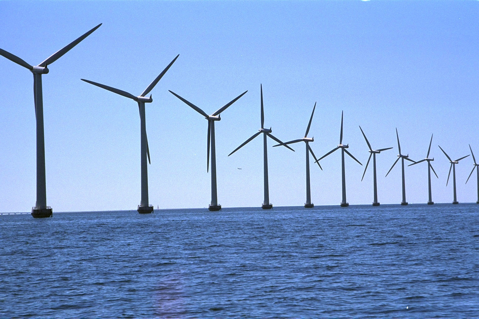 Reino Unido elevará a 66 % los subsidios a la energía eólica marina