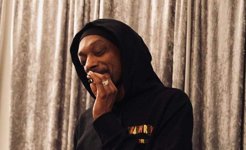 Snoop Dogg anuncia que dejará de fumar y sus fanáticos creen que es una broma