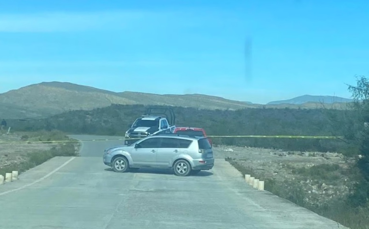 FGE de Coahuila indaga hallazgo de hombre sin vida en la carretera Saltillo-Torreón