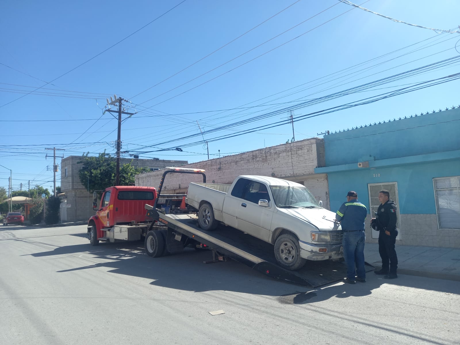 Policía Municipal asegura camioneta con reporte de robo en Gómez Palacio