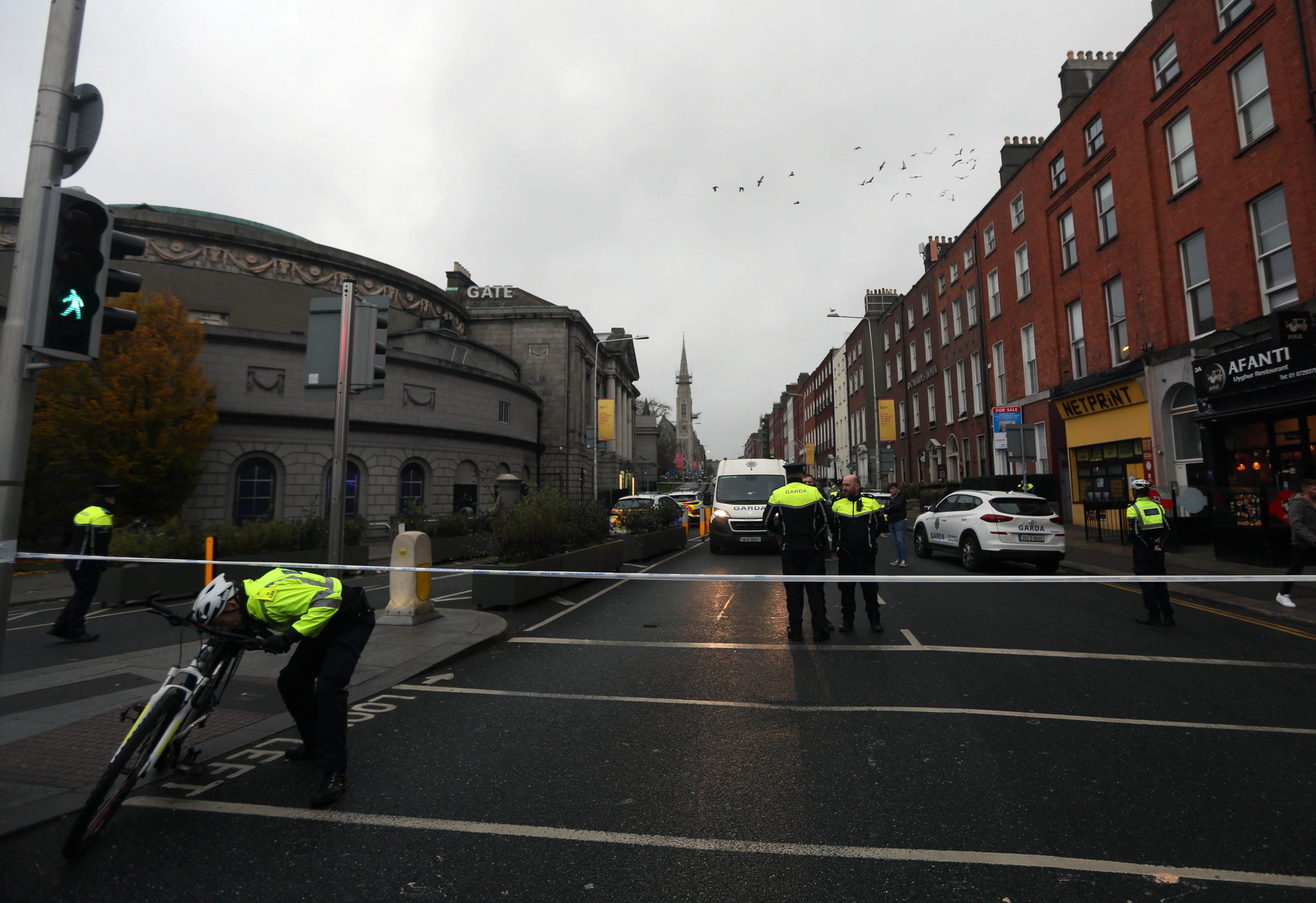 Ataque con arma blanca deja cinco heridos en Dublín; tres de ellos eran menores