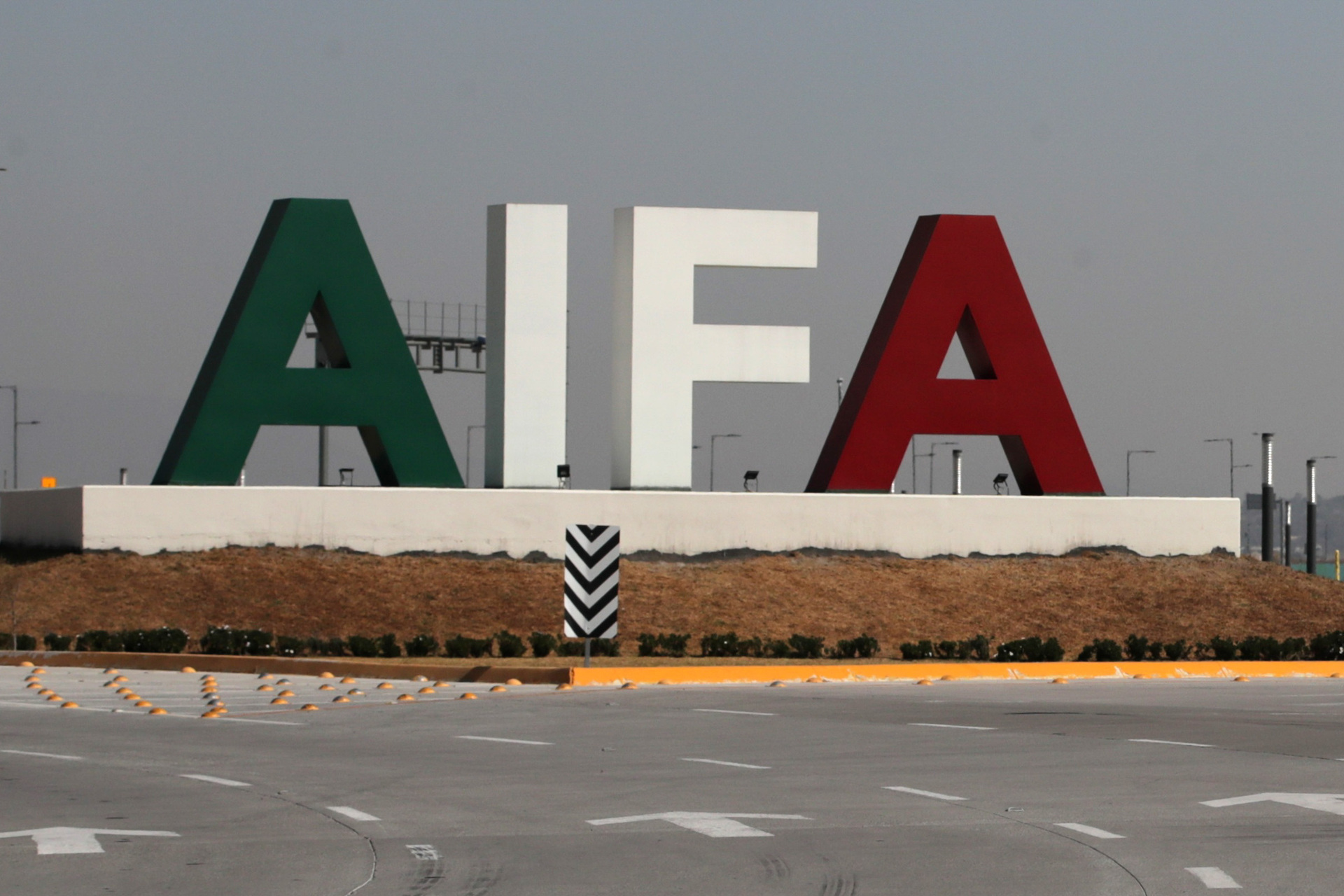AIFA ya es la terminal aérea que más carga maneja en México: AMLO