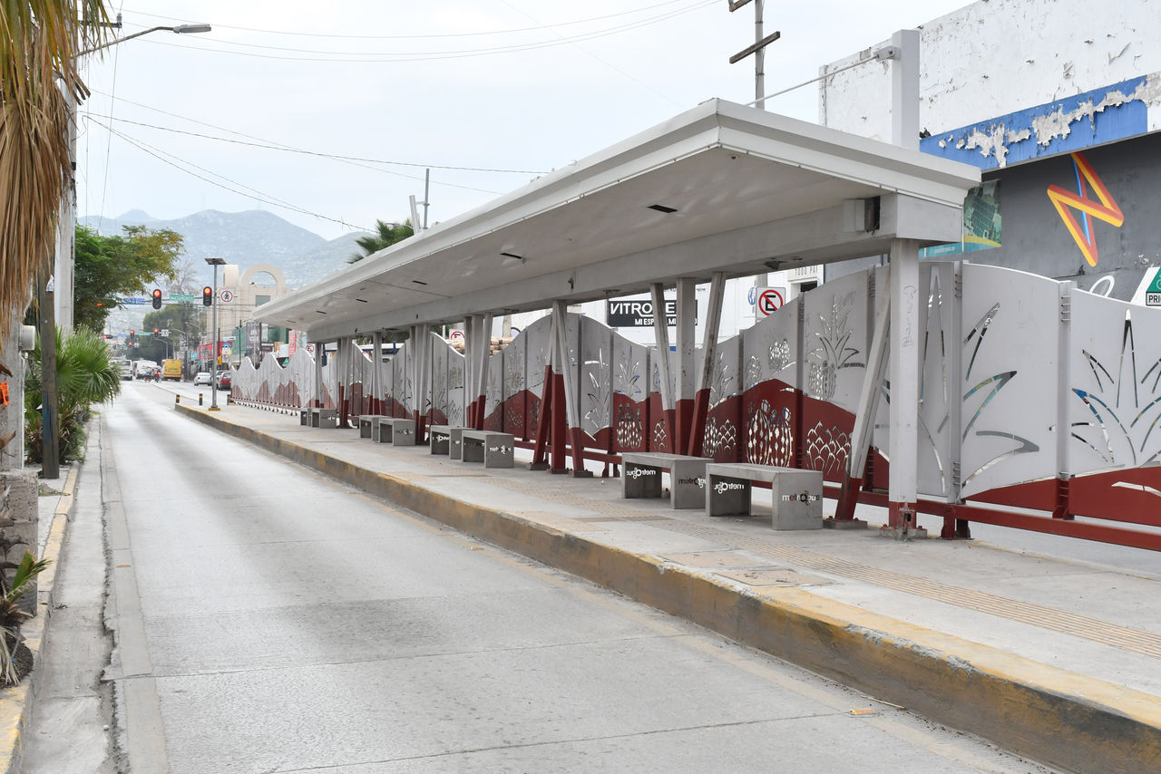 Reconoce Miguel Ángel Riquelme que el tiempo no alcanzó para culminar el proyecto del Metrobús o Bus Laguna, por su complejidad.