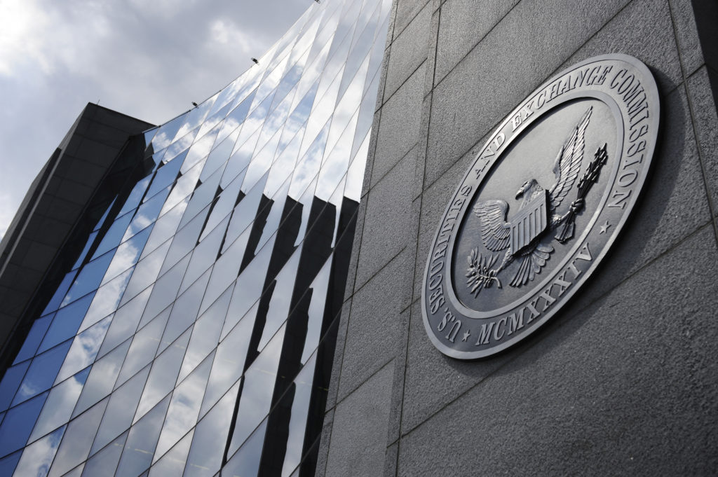 Tribunal Supremo de EUA examina a los poderes de la Comisión de Bolsa y Valores
