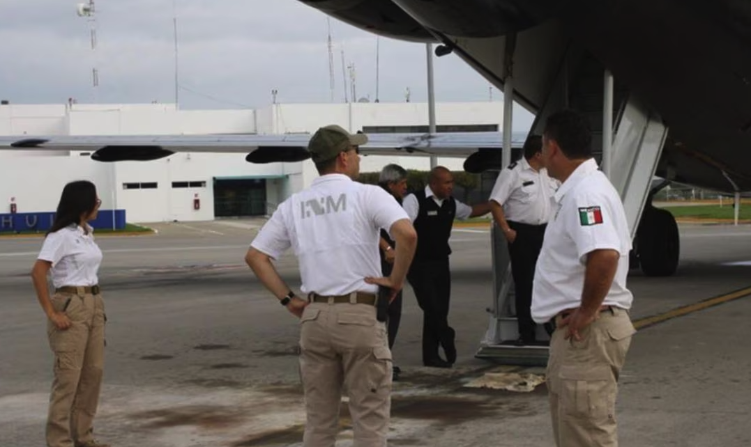 Siete agentes federales de migración fueron rescatados tras haber sido amenazados por delincuentes en Quintana Roo.