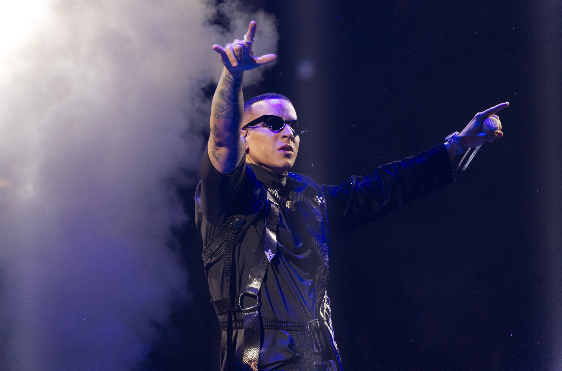 Fue un pionero y aún le queda 'gasolina', pero ha decidido retirarse. Daddy Yankee se despide este fin de semana con una serie de conciertos en Puerto Rico, donde forjó su carrera de más de 30 años como el 'Rey del Reguetón' e influyó en muchos artistas. EFE