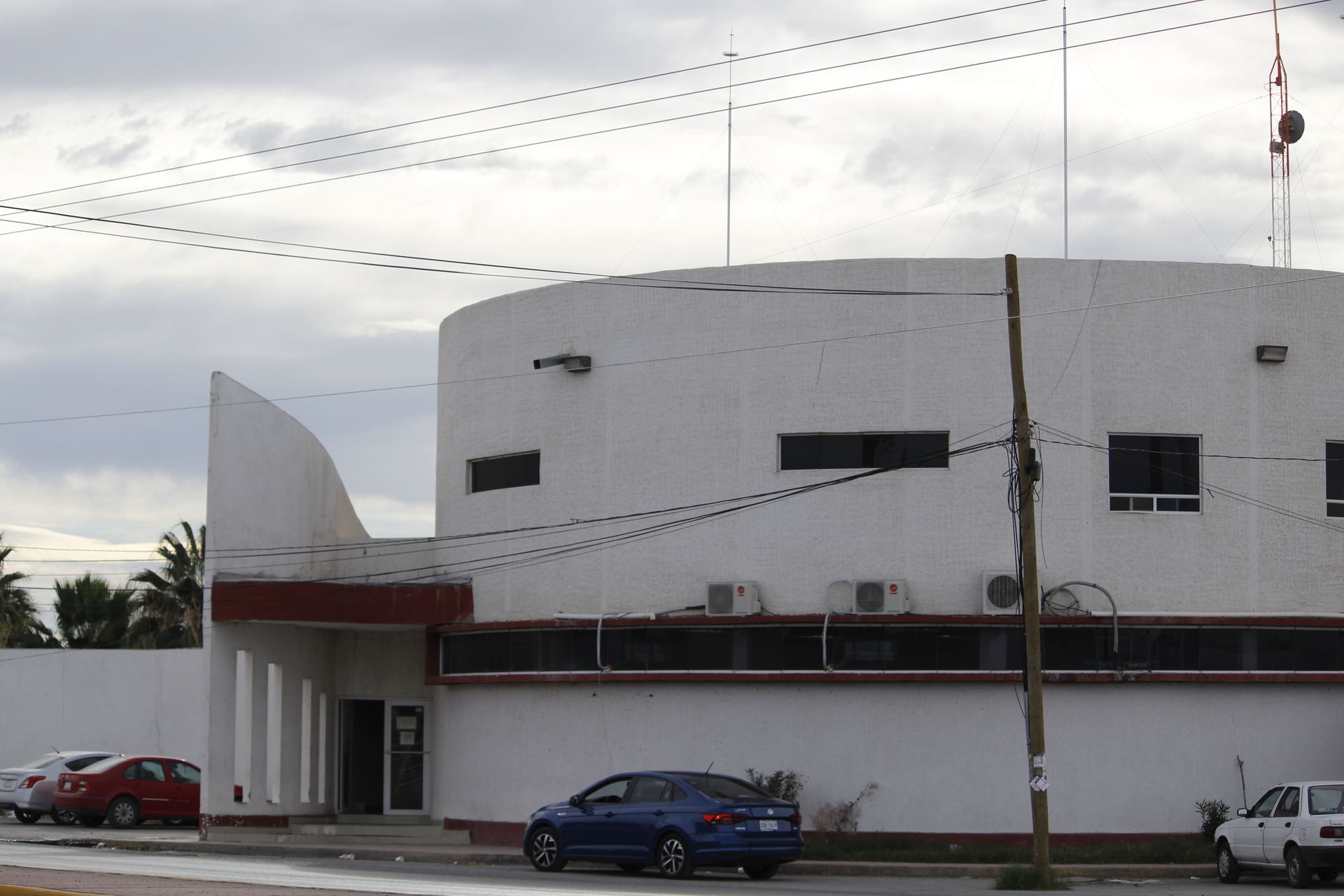 Muere trabajador de 49 años de edad al caer de la tolva de un camión que reparaba en Matamoros