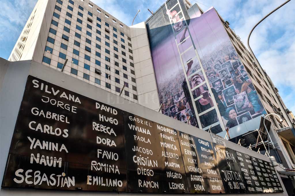 Reportan nueva alerta de bomba en la AMIA de Buenos Aires