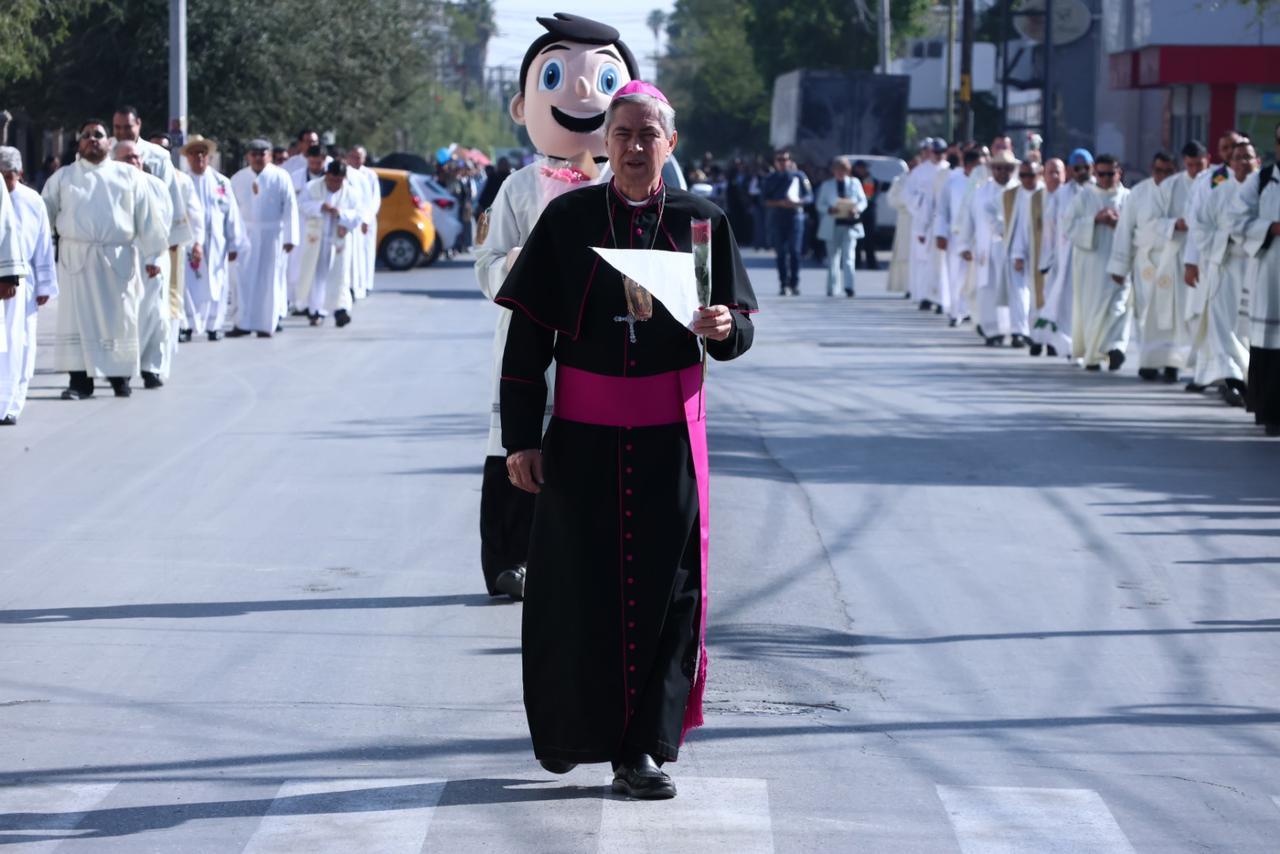 Diócesis de Torreón acude a peregrinar para la virgen de Guadalupe