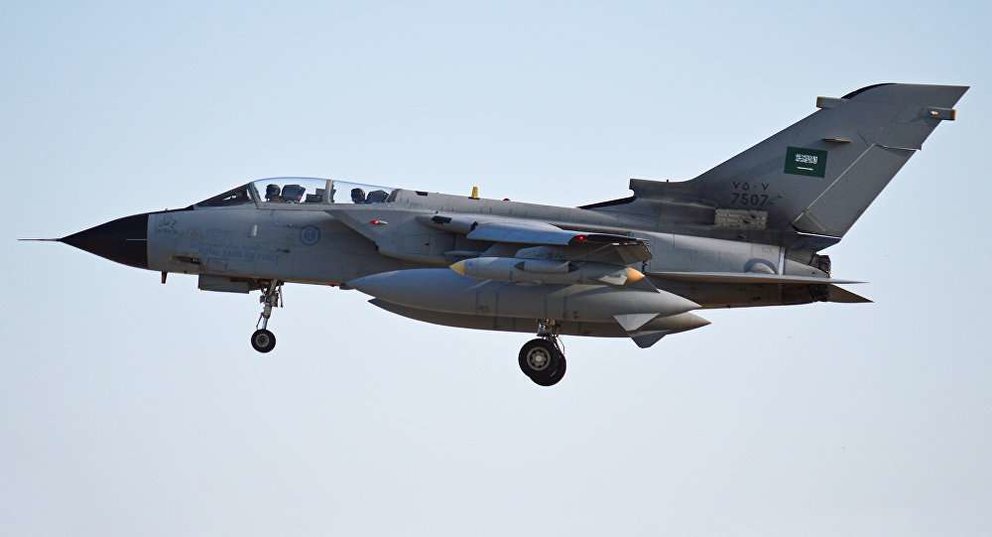 Caza árabe se estrella durante vuelo de entrenamiento Arabia Saudí 