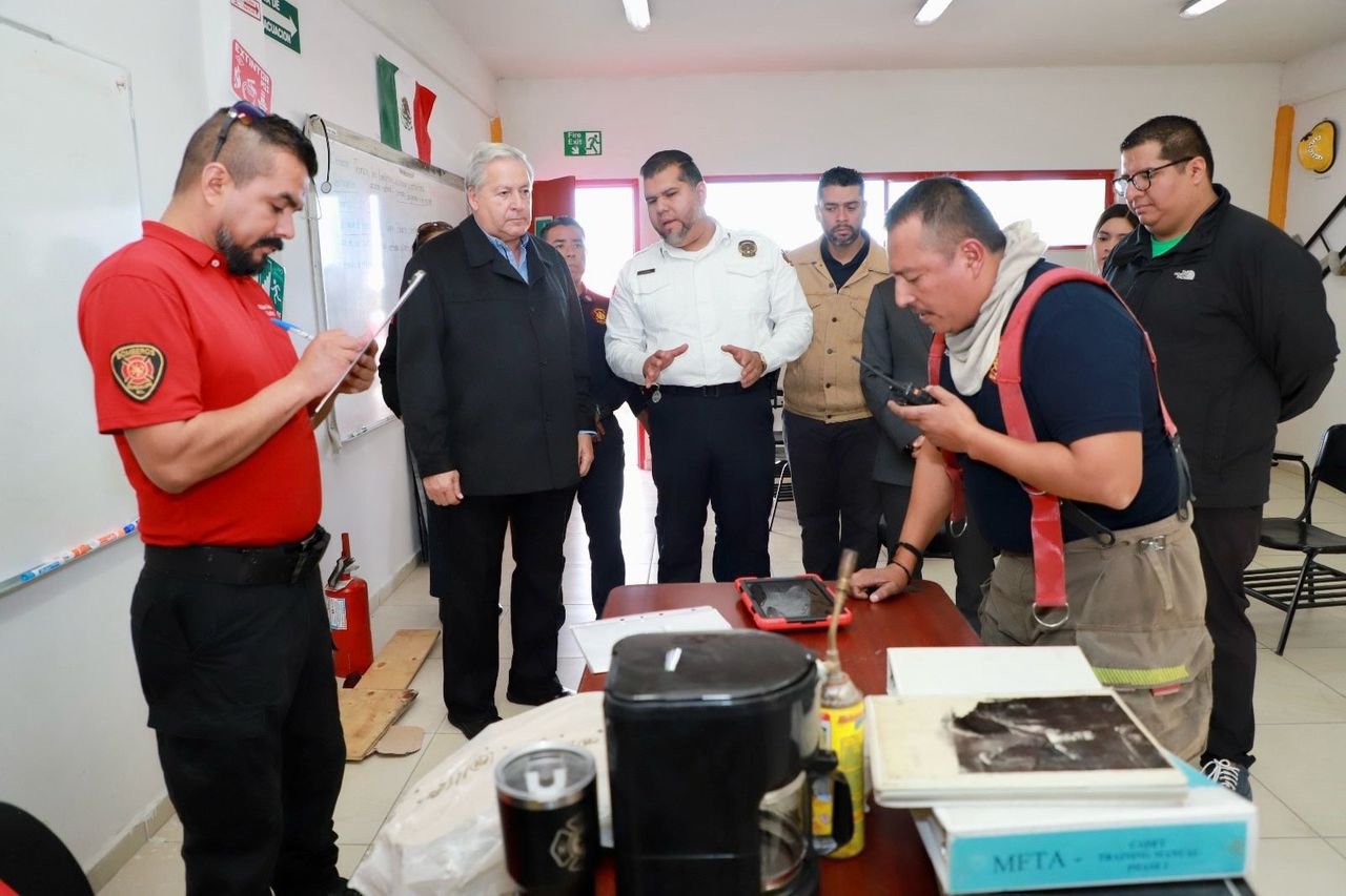 Chema Fraustro destacó entre las prioridades el fortalecimiento y capacitación constante de las y los Bomberos.