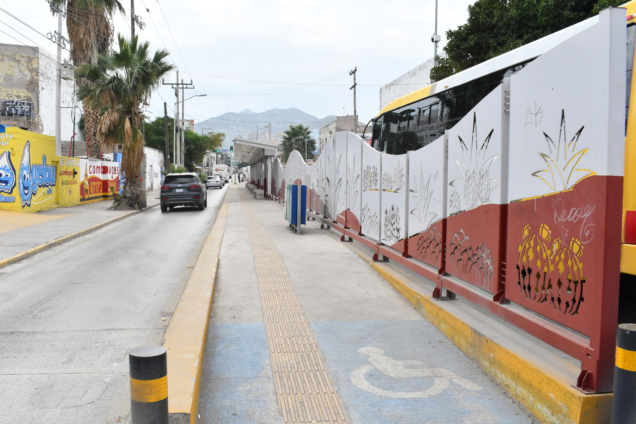 El Bus Laguna tiene prórroga para operar hasta enero de 2025, según lo autorizado por Banobras al Gobierno de Coahuila.