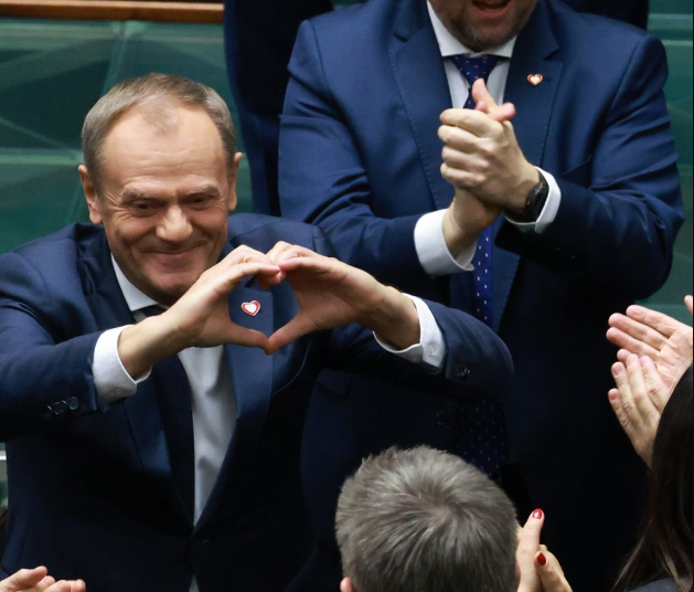 Donald Tusk recibe respaldo de la mayoría del Parlamento de Polonia para ser primer ministro