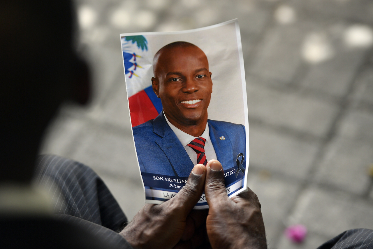 Sentencian a cadena perpetua a exsenador de Haití