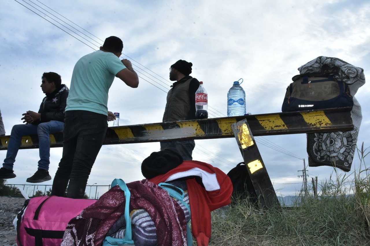 Ante la crisis migratoria, las autoridades federales ordenaron desviar los trenes en los que viajan de trampa los exiliados.