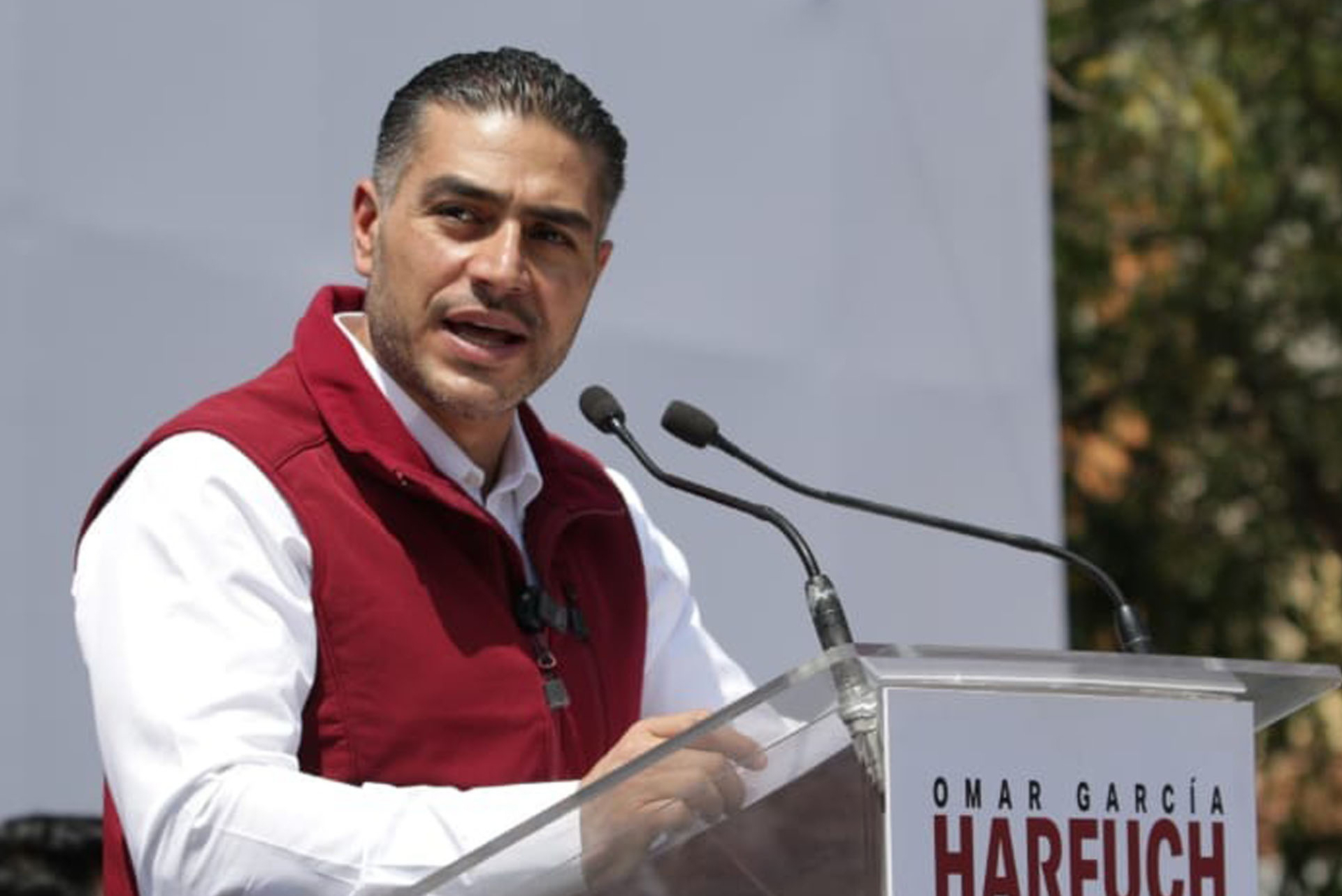Omar García Harfuch, exsecretario de Seguridad, reiteró que salió de México por temas familiares.