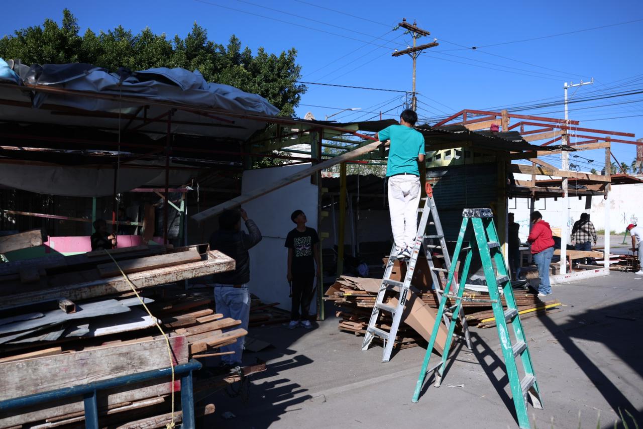 Se va el Mercadito Navideño, regresa la circulación a la calle Ildefonso Fuentes