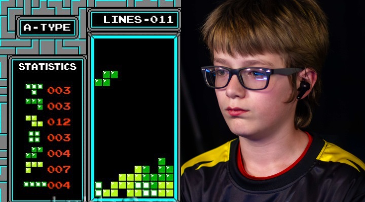 Niño de 13 años consigue derrotar al 'Tetris' de NES