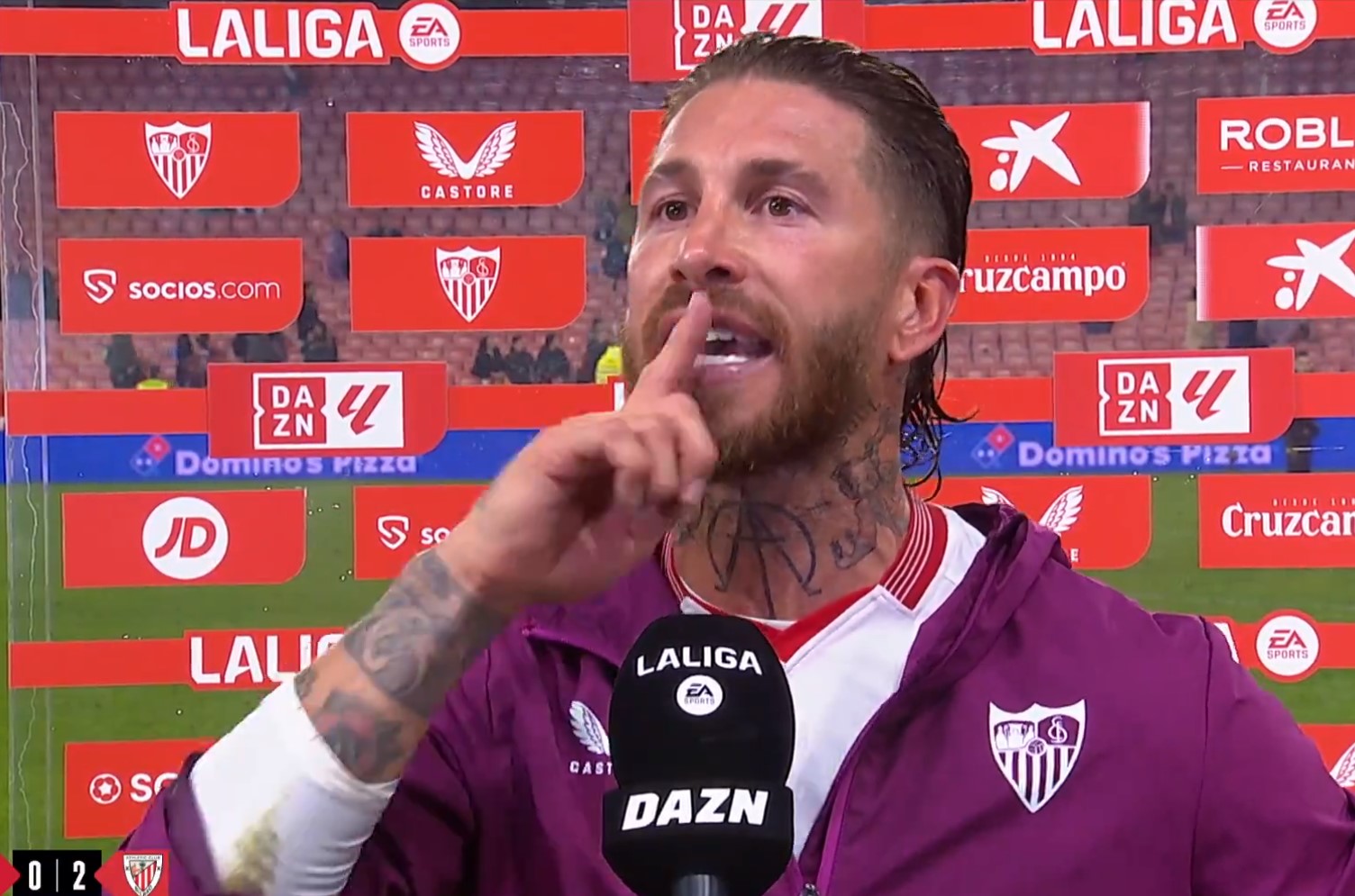 VIDEO: Sergio Ramos discute en plena entrevista con un aficionado 
