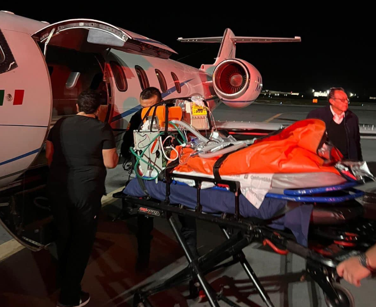 Trasladan a niña a hospital en Galveston, Texas tras sufrir graves