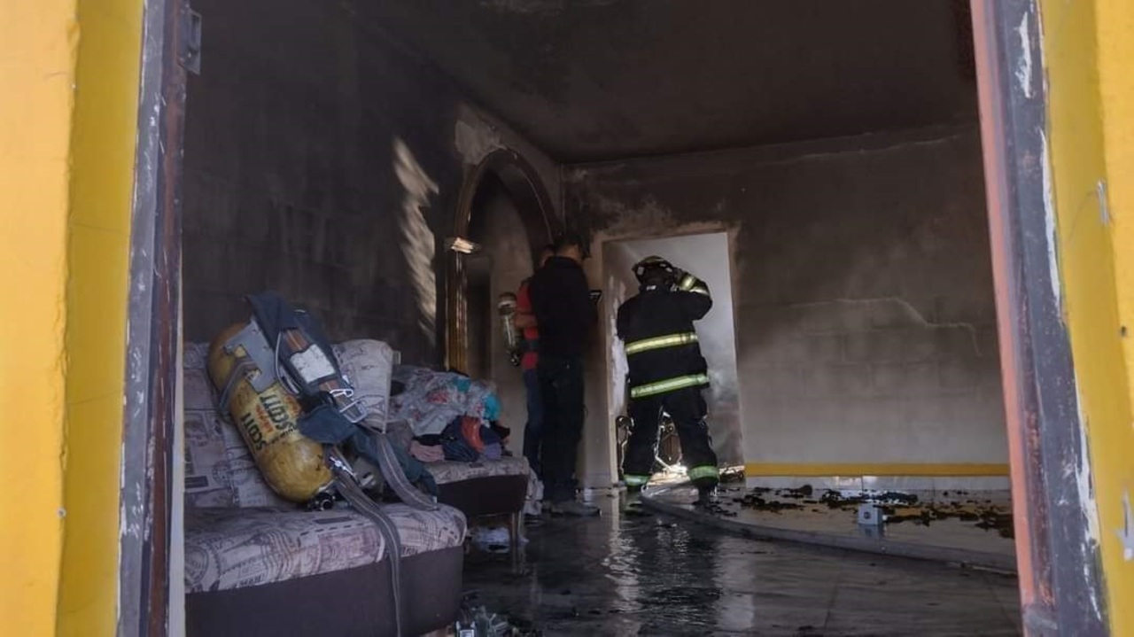 Se incendia humilde vivienda del ejido Tacubaya de San Pedro. (EL SIGLO DE TORREÓN)