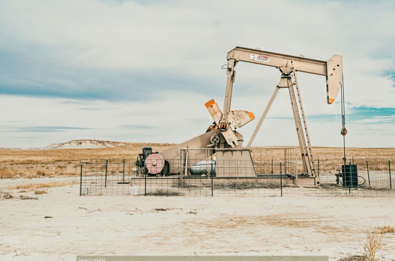 Petróleo de Texas baja hasta 70.77 dólares