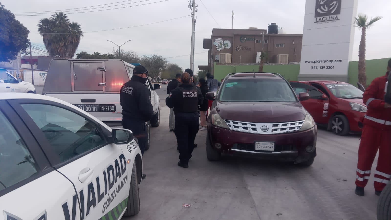 Mujer de 84 años muere a bordo de una camioneta en Gómez Palacio; era trasladada al hospital